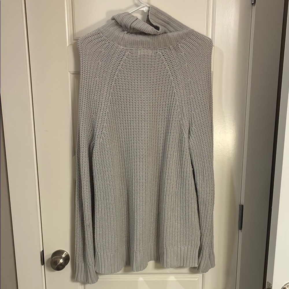 Old Navy Gray Cowl Neck Sweater Timeless Knit Design - Picture 3 of 3